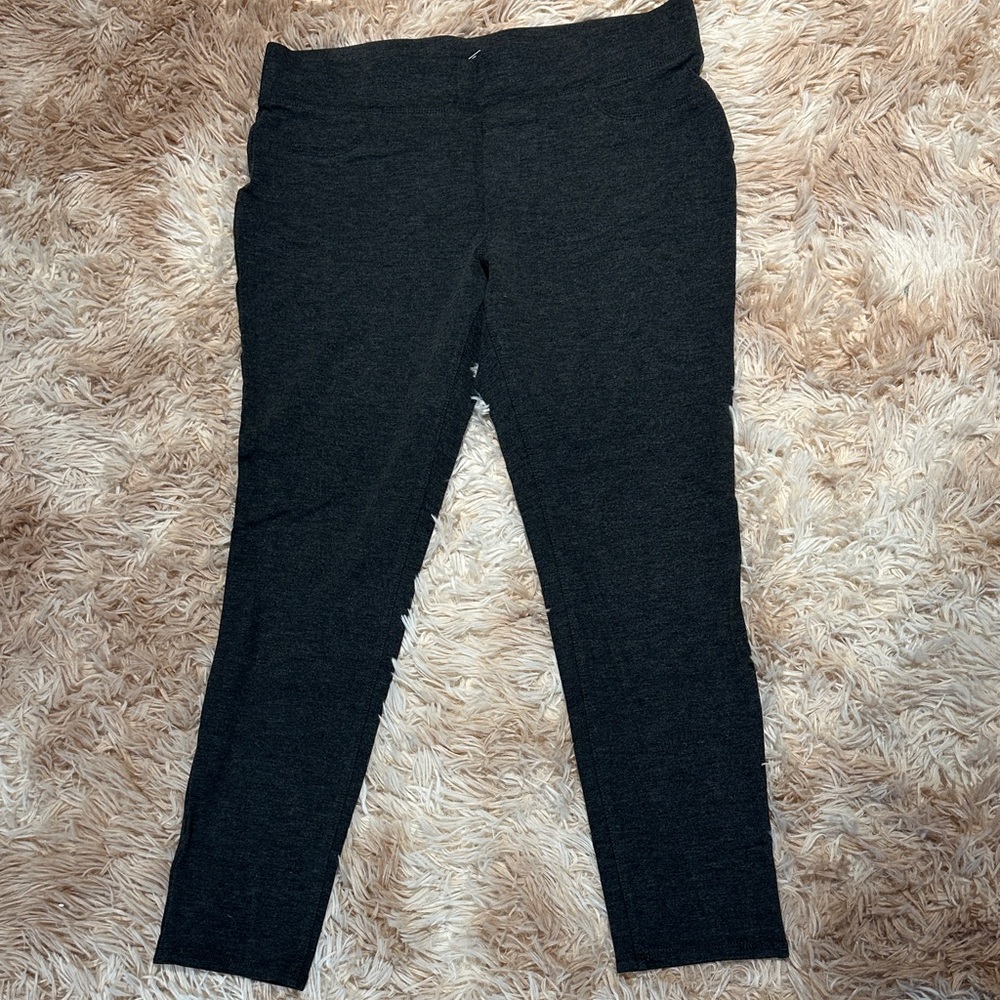St. John's Bay Women's Black Skinny Jeans